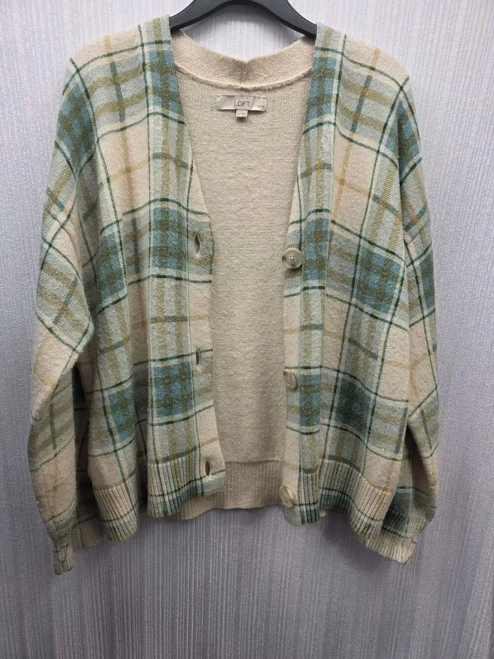 LOFT Plaid Cardigan Size XLP Blue Green Cream V-Neck Button Front